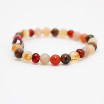 Ce bracelet porte-bonheur avec sa coccinelle est adapté aux filles comme aux garçons